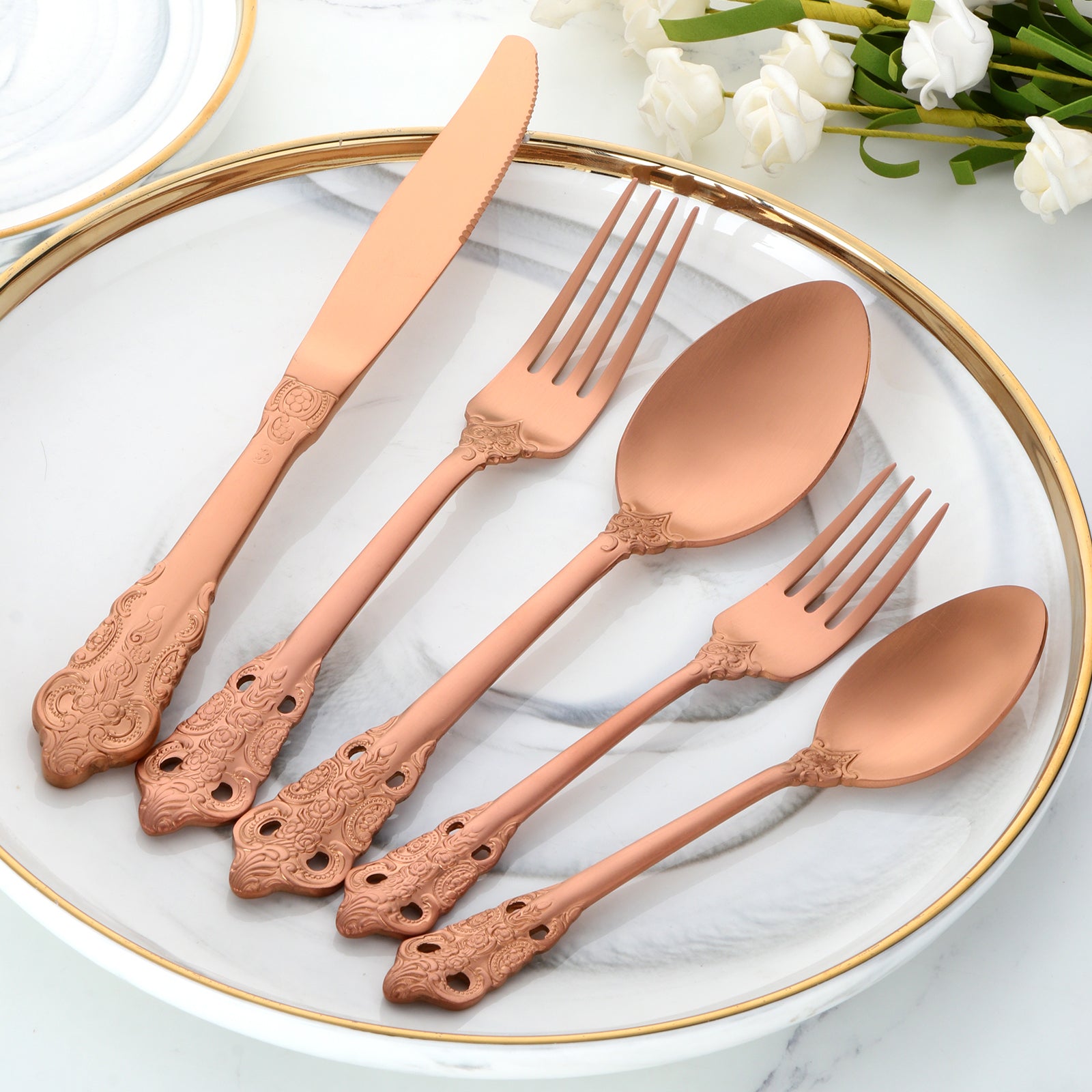 Buyer Star Hot sales Top Seller Dinnerware Sets Noble Classical Palace Stainless Steel Relief Cutlery Sets