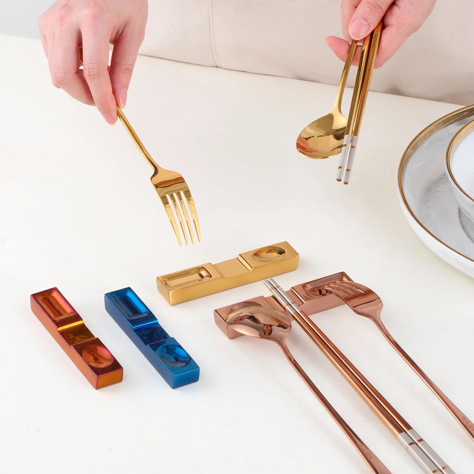 New Design Table Decoration Accessories Reusable Stainless Steel Chopsticks Rest Holder