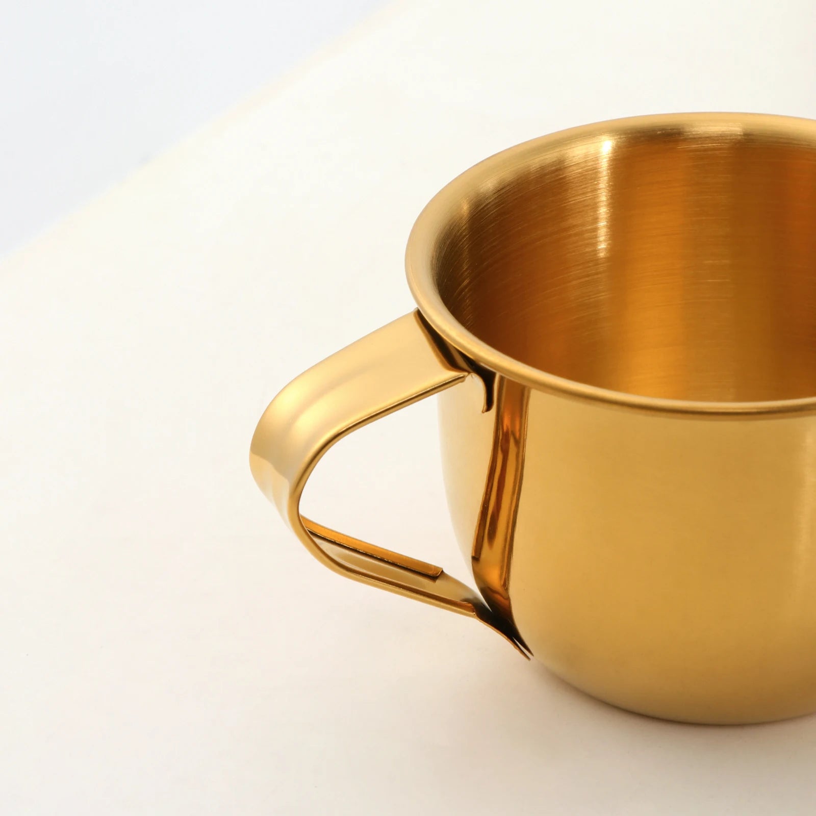 Custom logo Gold Portable Travel Drinking Cups Shot Glass with Black Cheap Stainless Steel Mini Wine Cup Set